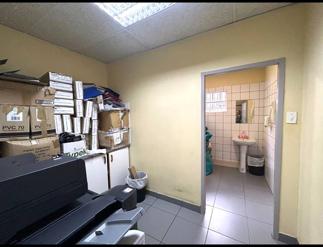 785M² OFFICE FOR SALE IN POLOKWANE CENTRAL